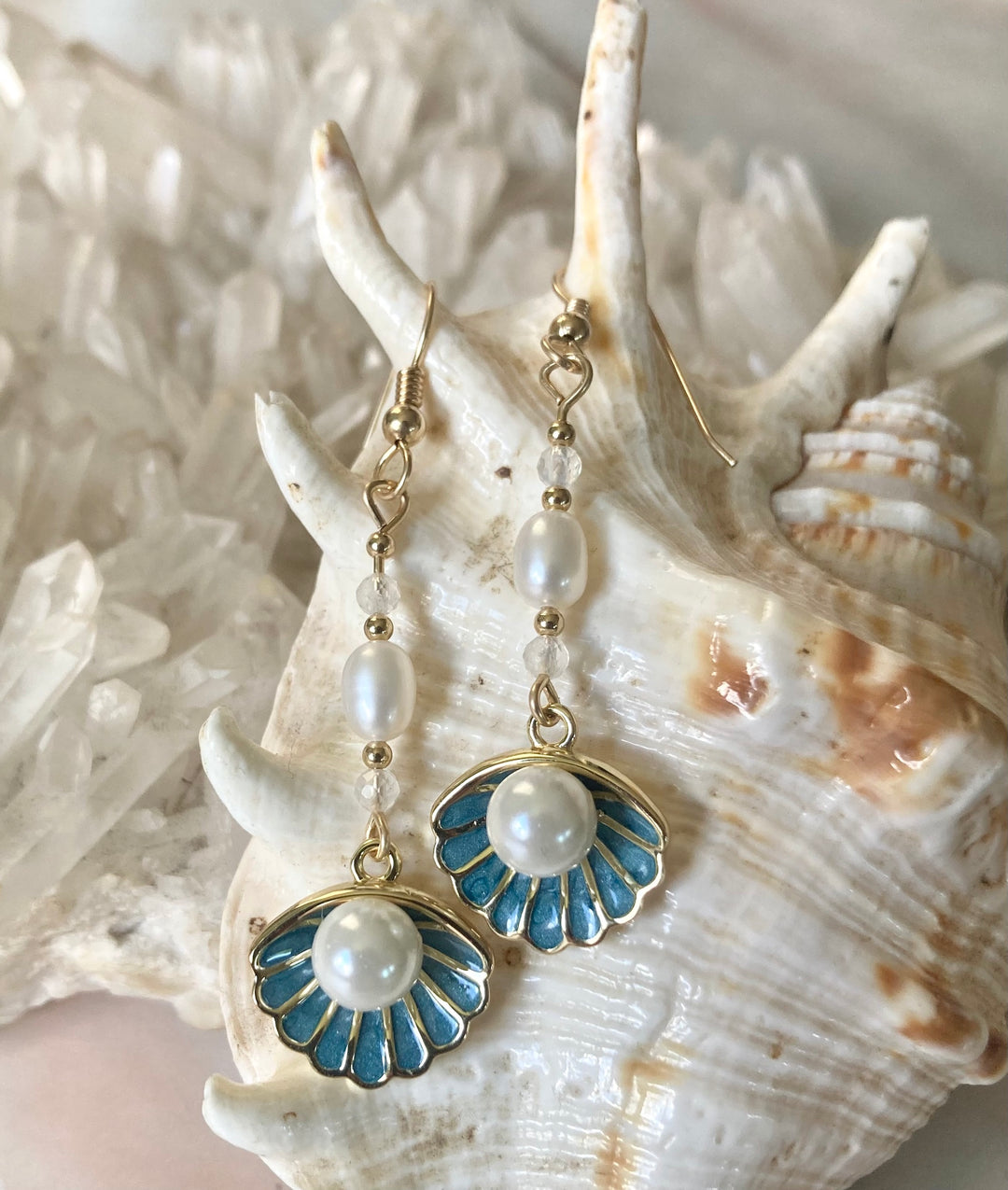 Gold Shell Pendant Moonstone & Pearl Earrings