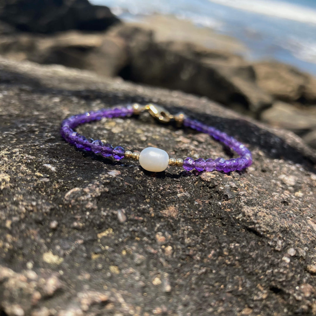 Amethyst & pearl gold ladies Bracelet
