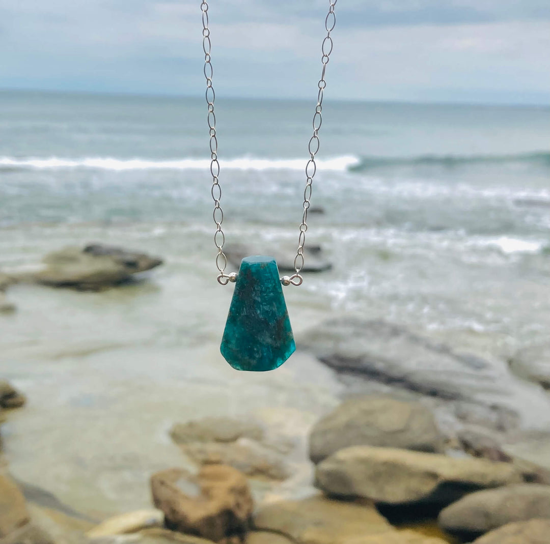 Atlantis Pendant Chain Necklace